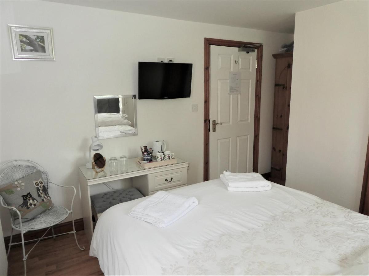 เวสต์วิว Hotel Louth  ภายนอก รูปภาพ