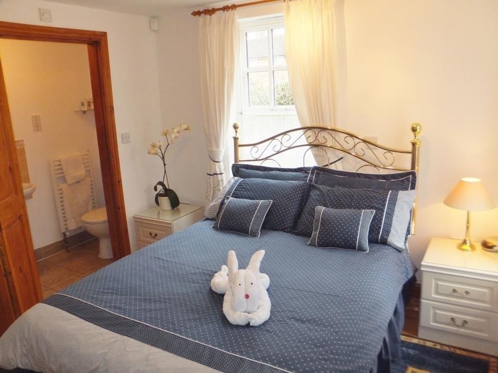 เวสต์วิว Hotel Louth  ภายนอก รูปภาพ