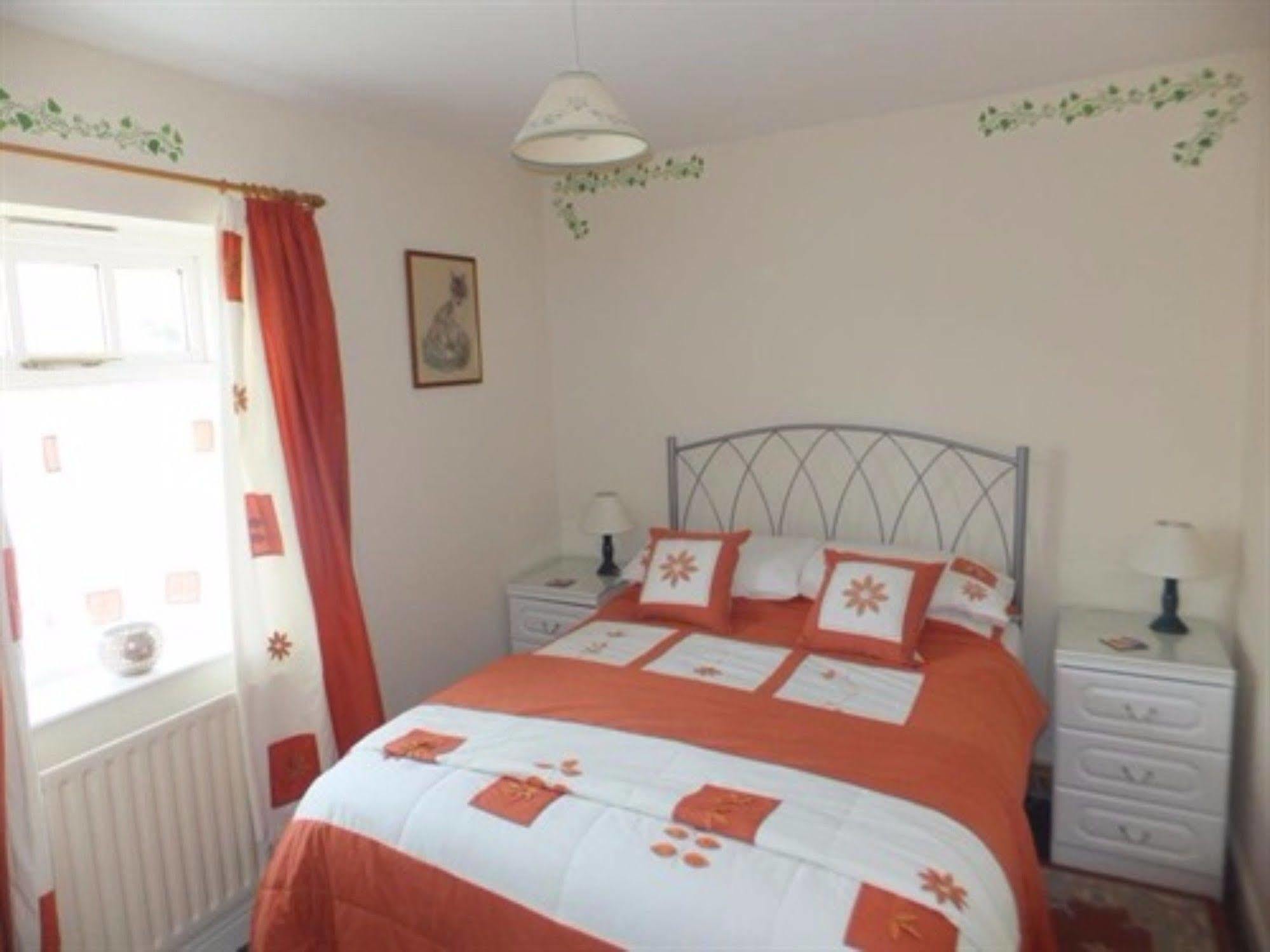 เวสต์วิว Hotel Louth  ภายนอก รูปภาพ