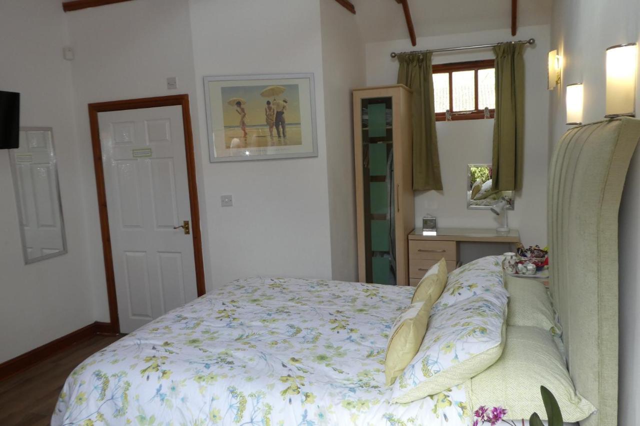 เวสต์วิว Hotel Louth  ภายนอก รูปภาพ